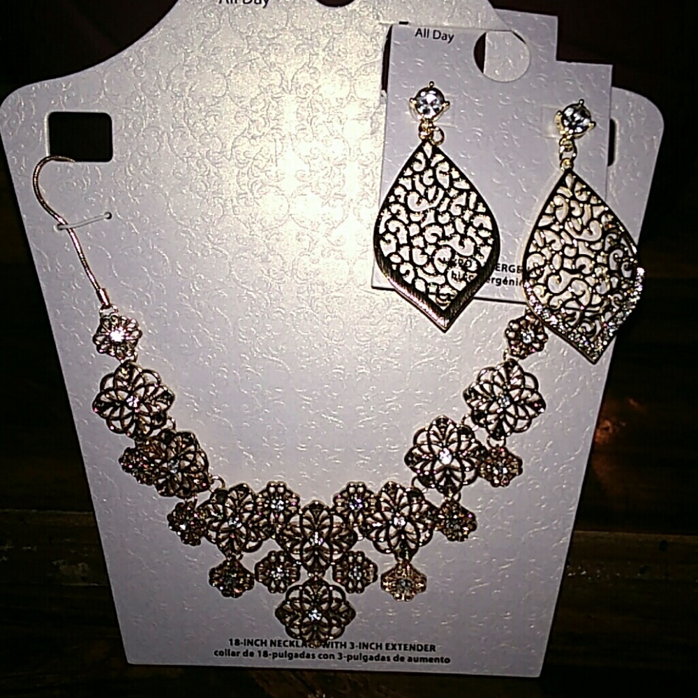 Ladies jewelry set